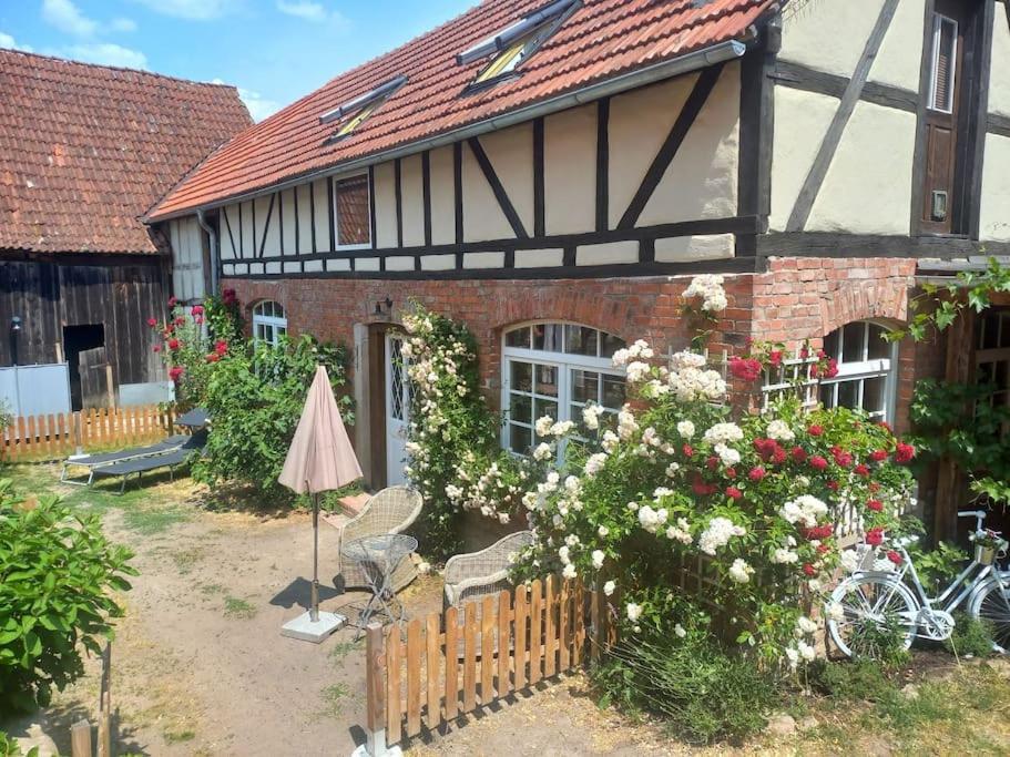 Romantisches Rosencottage Hofheim in Unterfranken Екстер'єр фото